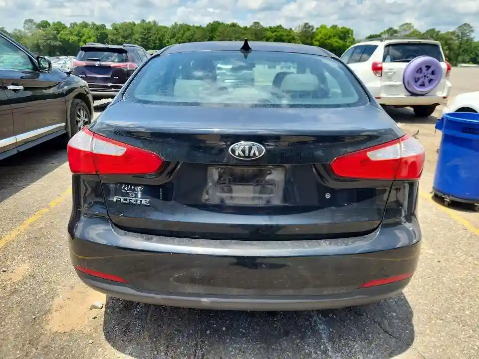 KNAFK4A68F5322957 2015 KIA FORTE-5