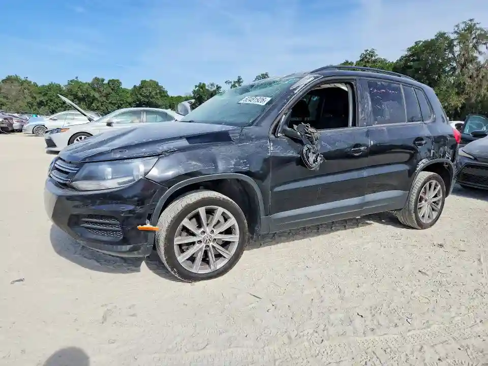 WVGAV7AX4JK006072 2018 VOLKSWAGEN TIGUAN LIM-0