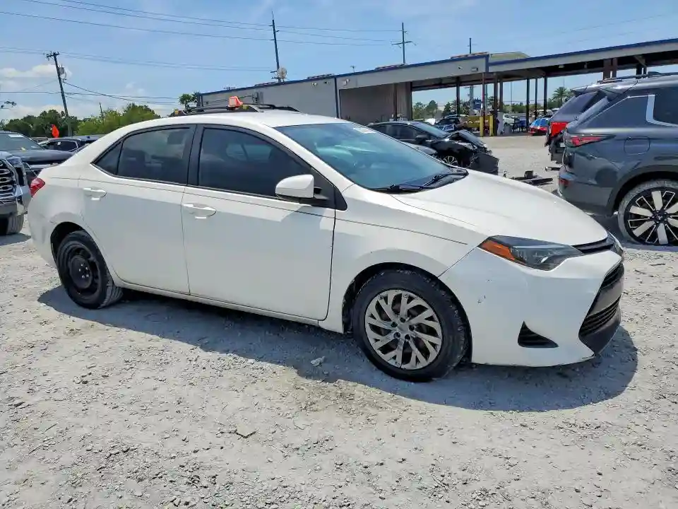 2T1BURHE1KC177070 2019 TOYOTA COROLLA-3