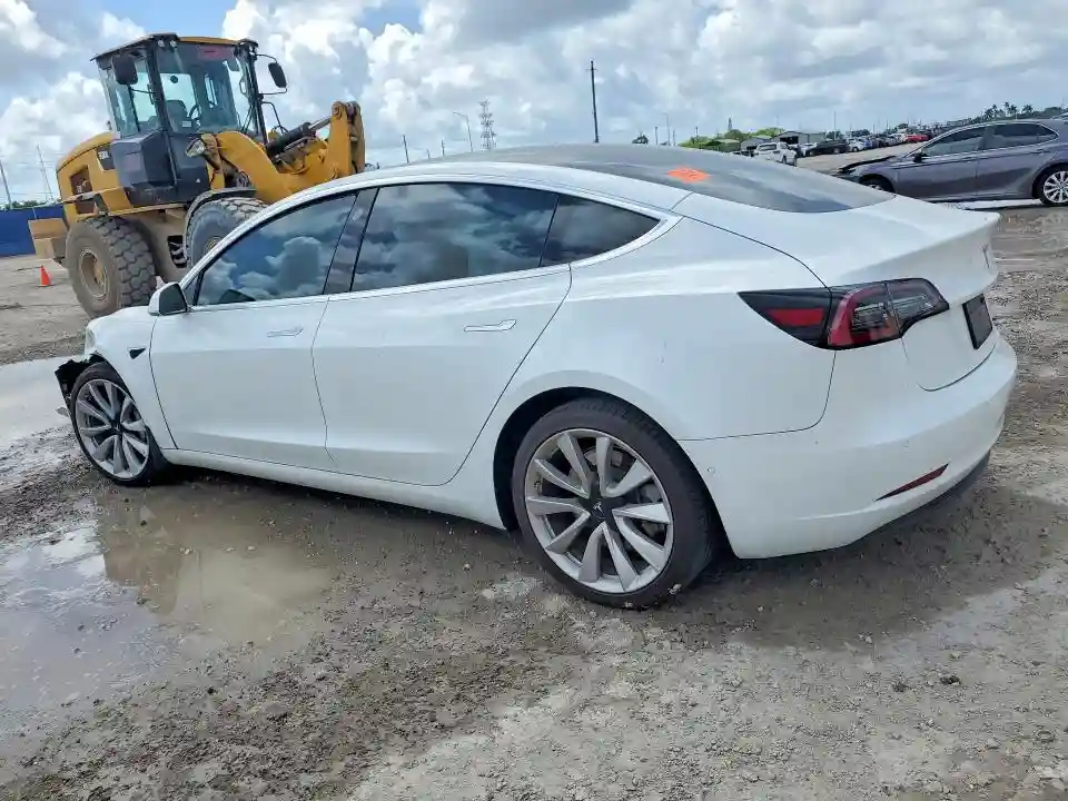 5YJ3E1EB4LF795638 2020 TESLA MODEL 3-1