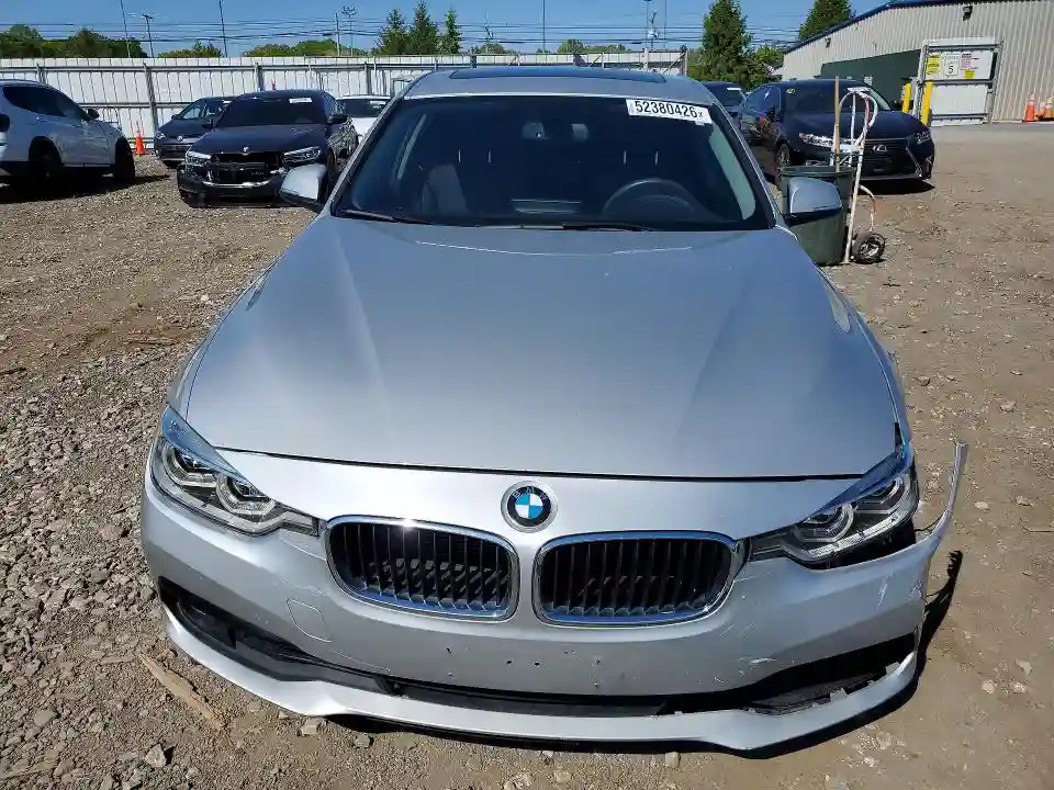 WBA8E5G57JNU47185 2018 BMW 3 SERIES-4