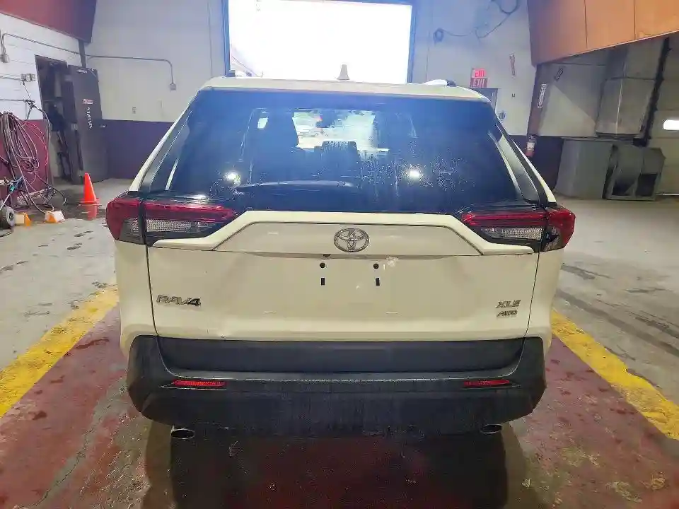 2T3P1RFV0MC150714 2021 TOYOTA RAV4-5