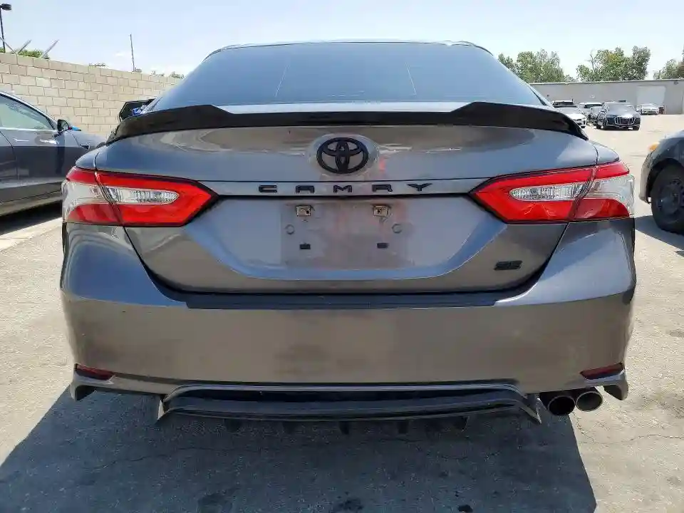 4T1B11HK8JU114612 2018 TOYOTA CAMRY-5