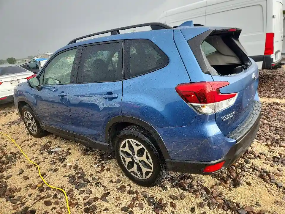 JF2SKAFC7MH402066 2021 SUBARU FORESTER-1