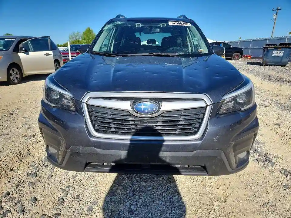 JF2SKAFC0MH557302 2021 SUBARU FORESTER-4