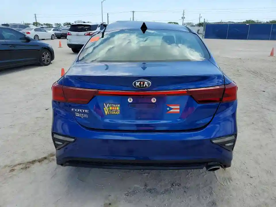 3KPF24AD3KE084211 2019 KIA FORTE LXS-5