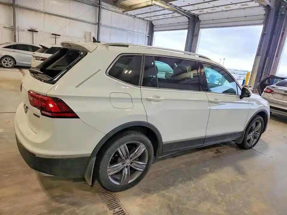 3VV2B7AX9LM058568 2020 VOLKSWAGEN TIGUAN-2