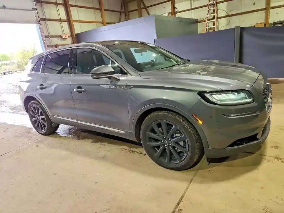 2LMPJ8K91MBL13682 2021 LINCOLN NAUTILUS-3