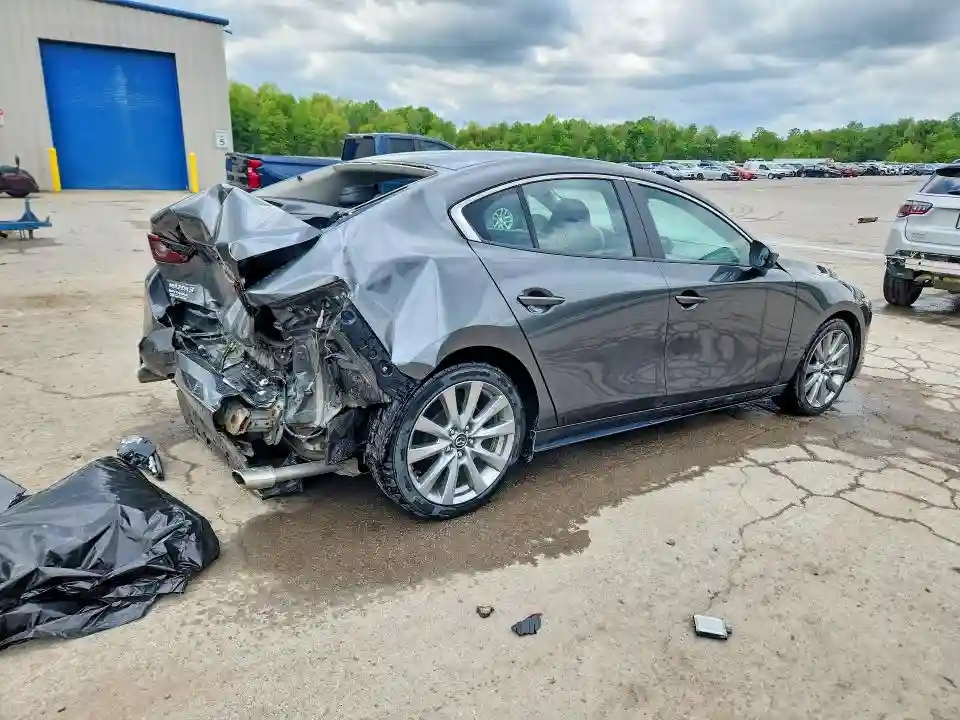 3MZBPABM8PM373205 2023 MAZDA 3-2