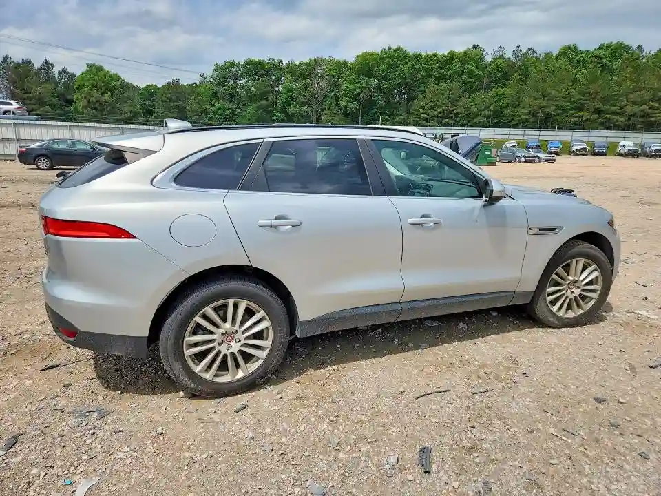 SADCK2BN1HA099918 2017 JAGUAR F-PACE-2