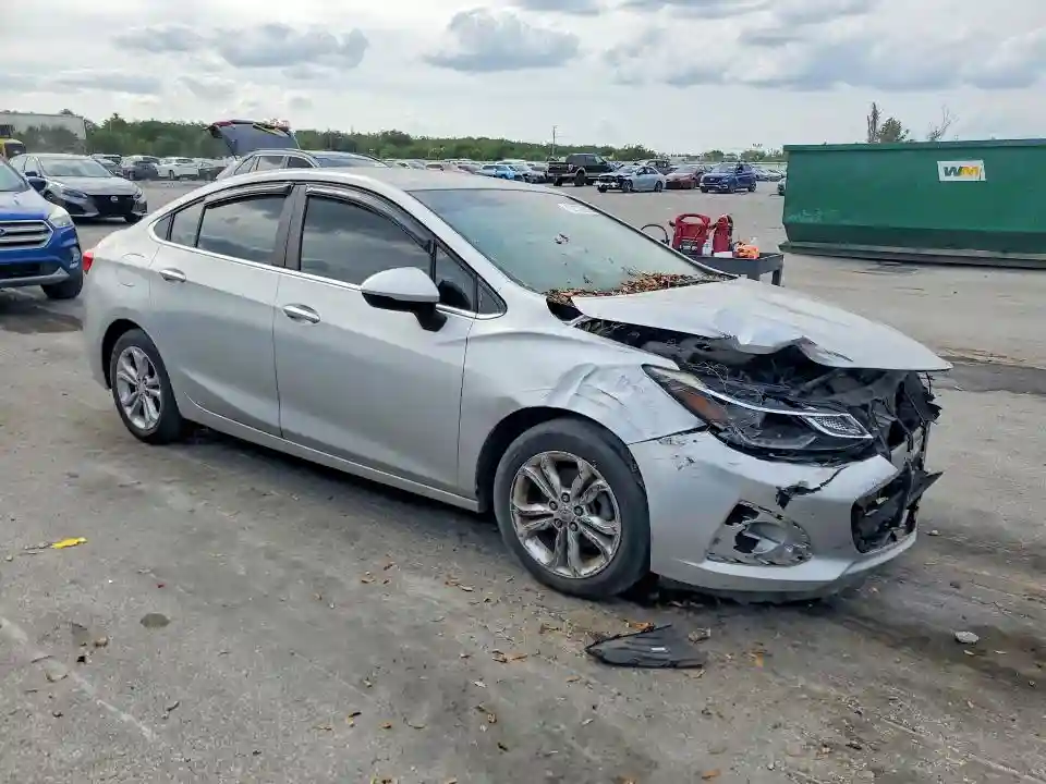 1G1BE5SMXK7140373 2019 CHEVROLET CRUZE-3