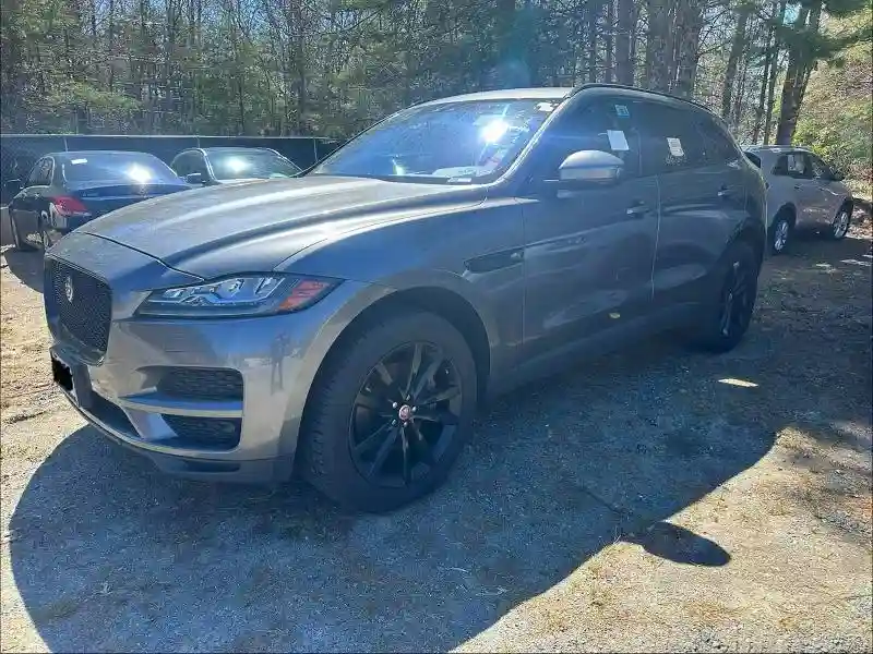 SADCK2BVXHA491148 2017 JAGUAR F-PACE-1