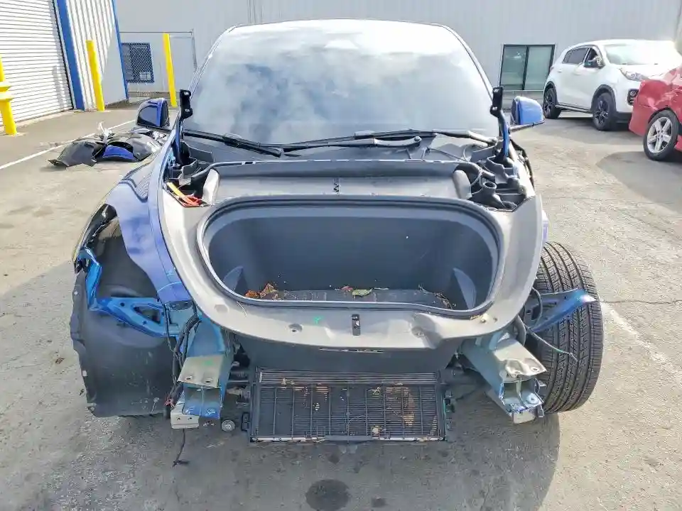 7SAYGDEE8RF985661 2024 TESLA MODEL Y-4