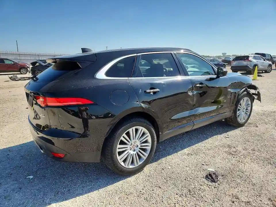 SADCN2GX8LA624581 2020 JAGUAR F-PACE-2