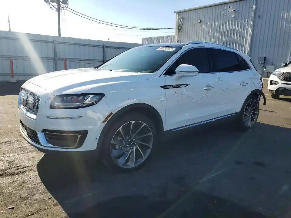 2LMPJ8K92LBL21885 2020 LINCOLN NAUTILUS-0