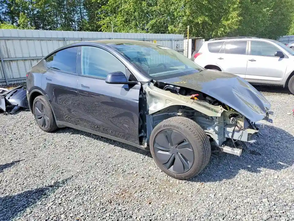 7SAYGDEE7TF517668 2026 TESLA MODEL Y-3