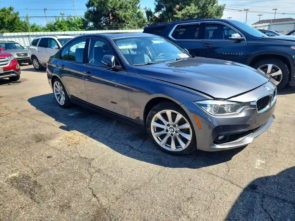 WBA8A3C59JA492268 2018 BMW 3 SERIES-3