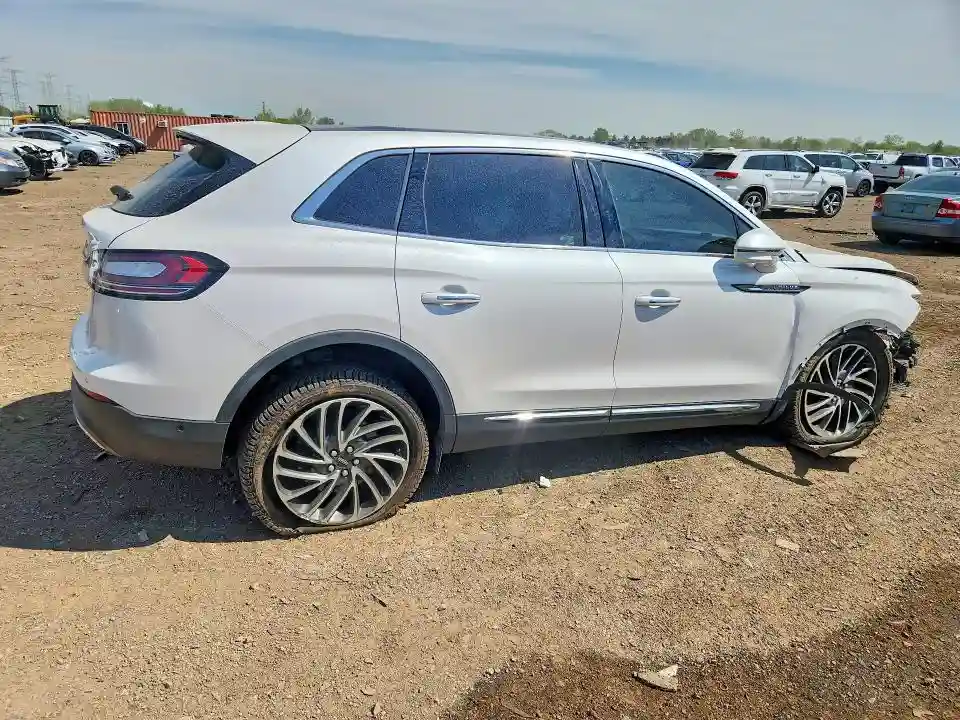 2LMPJ8LP0KBL16065 2019 LINCOLN NAUTILUS-2