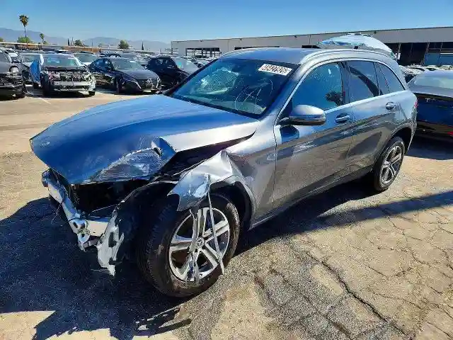 WDC0G4KB1JV092929 2018 MERCEDES-BENZ GLC-CLASS-0