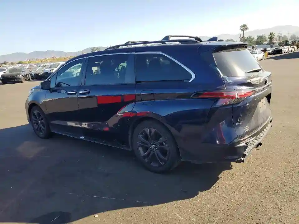 5TDXRKEC0NS090659 2022 TOYOTA SIENNA-1