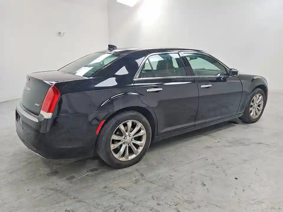 2C3CCAKG2KH556673 2019 CHRYSLER 300-2