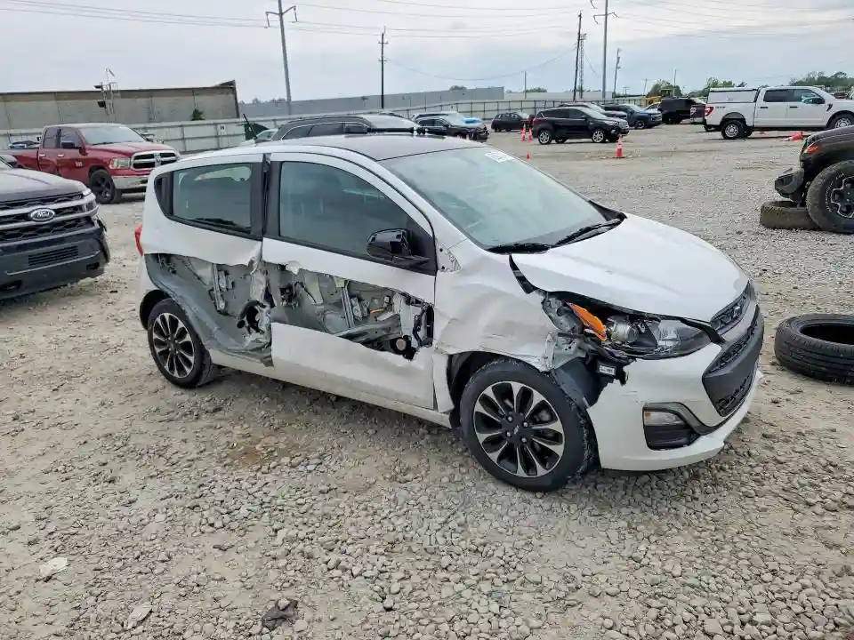KL8CD6SA1MC227639 2021 CHEVROLET SPARK-3