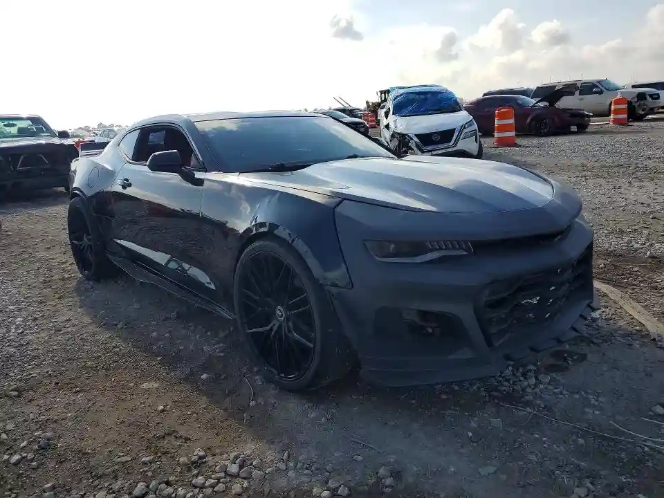 1G1FB1RS9H0132306 2017 CHEVROLET CAMARO-3