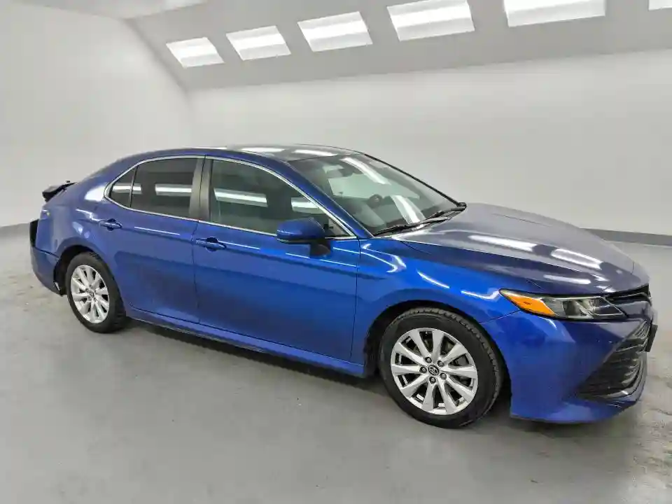 4T1B11HK8JU561473 2018 TOYOTA CAMRY-3