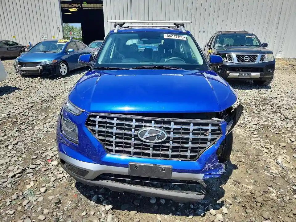 KMHRC8A3XPU257221 2023 HYUNDAI VENUE-4