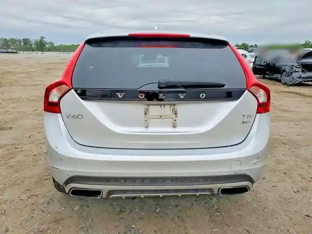 YV4612HK5F1001363 2015 VOLVO V60-5