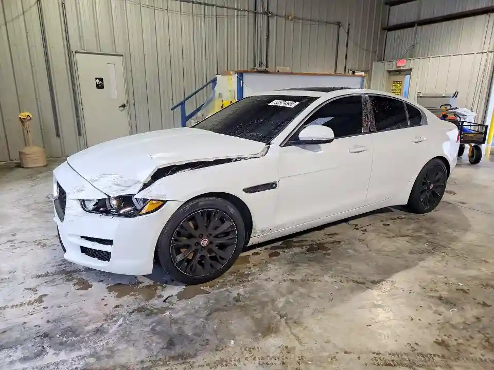 SAJAR4BG7HA978837 2017 JAGUAR XE-0