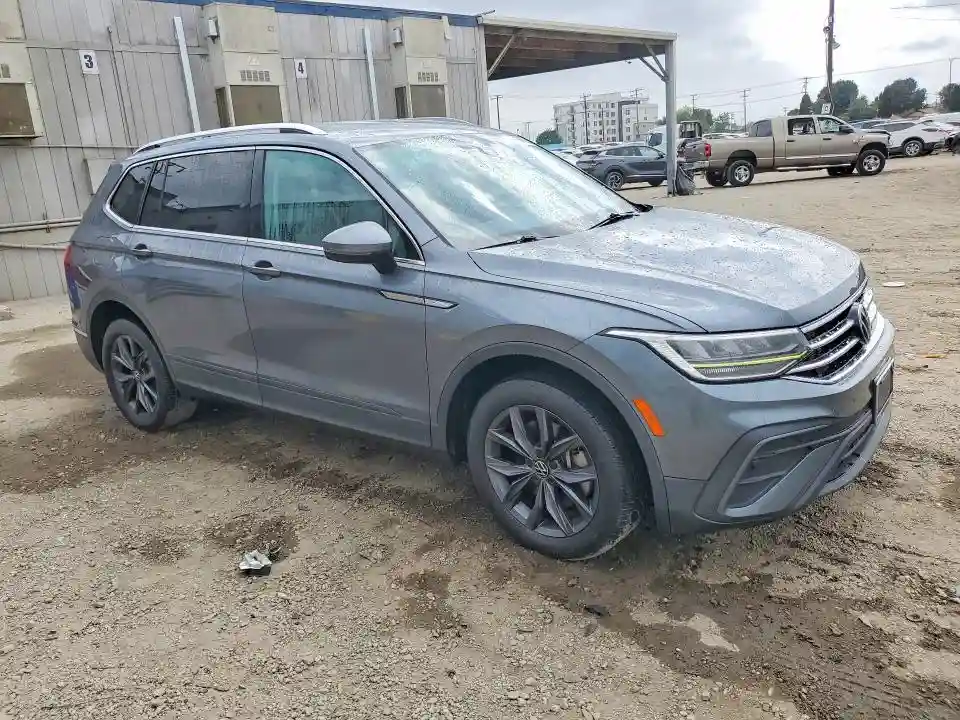3VV3B7AX1NM100402 2022 VOLKSWAGEN TIGUAN-3