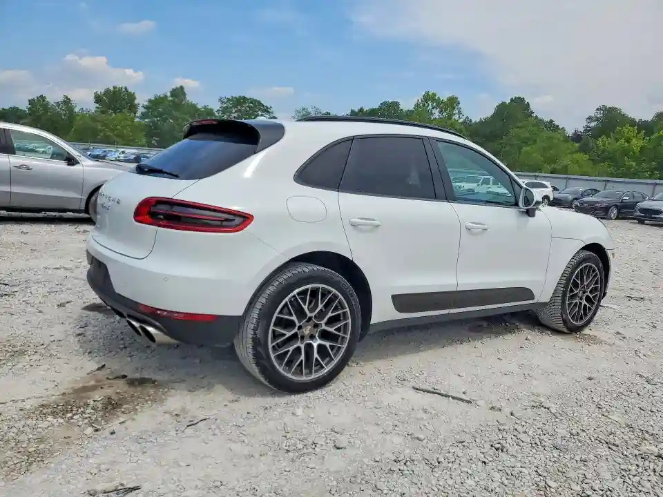 WP1AB2A56GLB48617 2016 PORSCHE MACAN-2