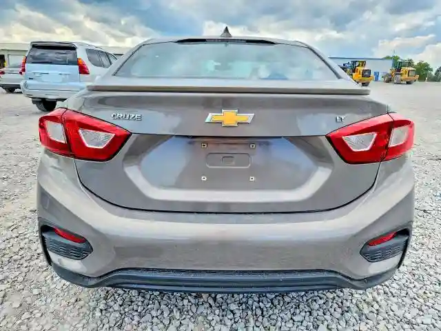 1G1BE5SM2J7159711 2018 CHEVROLET CRUZE-5