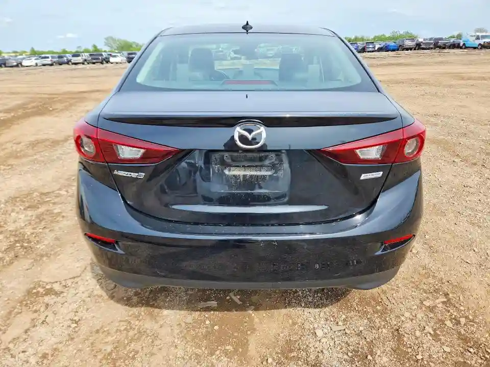 3MZBN1V31JM239877 2018 MAZDA 3-5