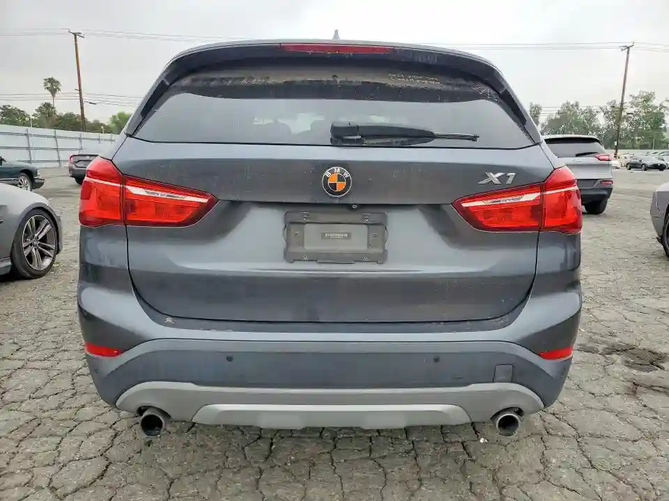 WBXHT3C36H5F84264 2017 BMW X1-5