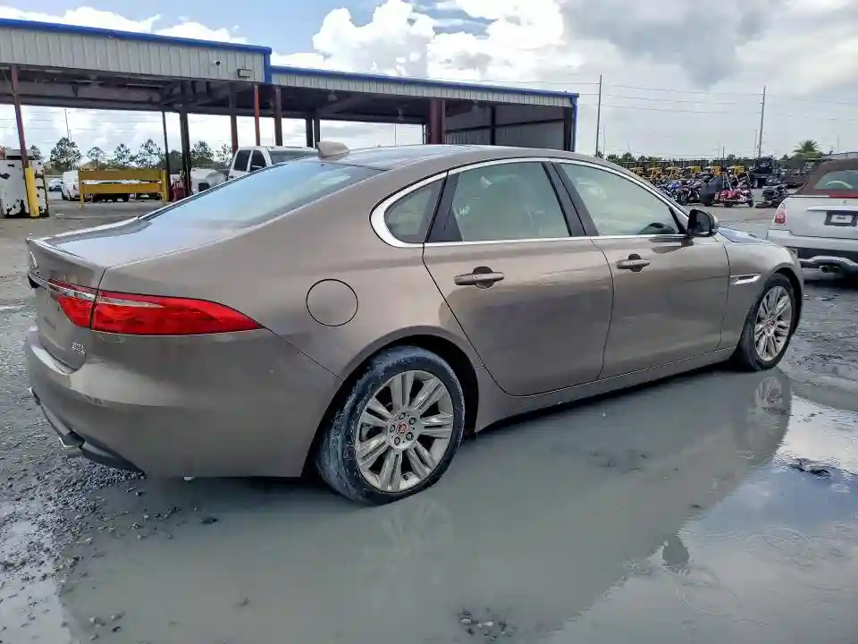 SAJBK4BV0HCY26717 2017 JAGUAR XF-2