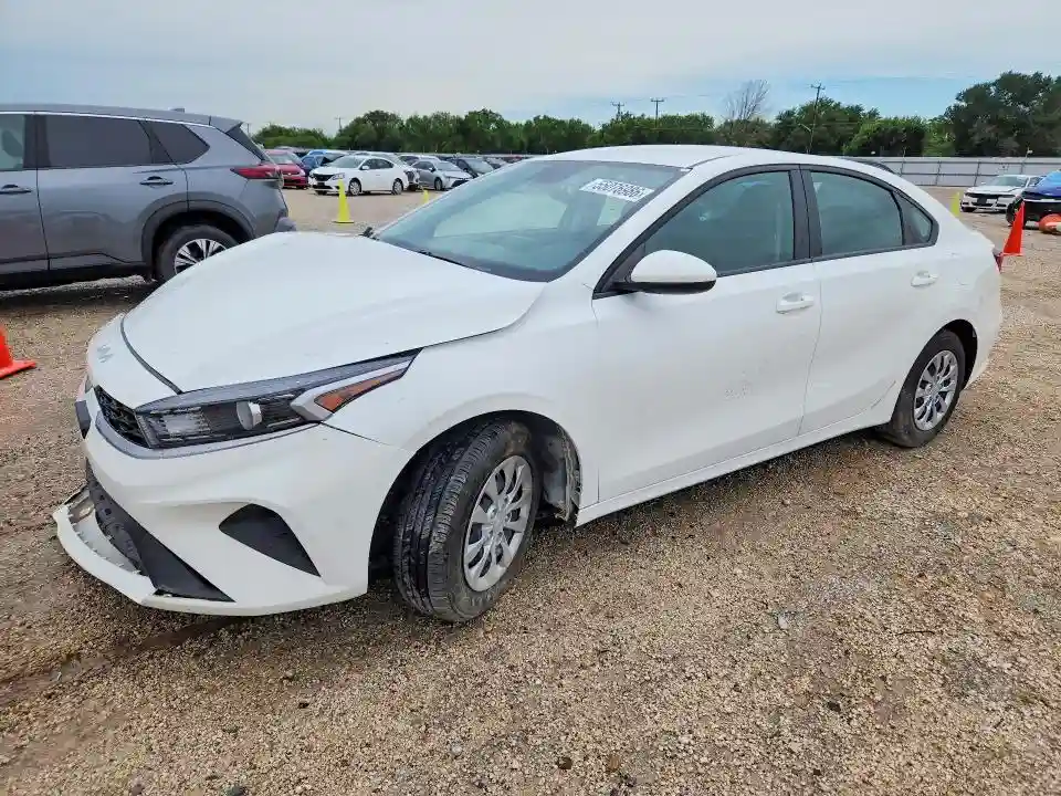 3KPF24ADXRE782051 2024 KIA FORTE-0