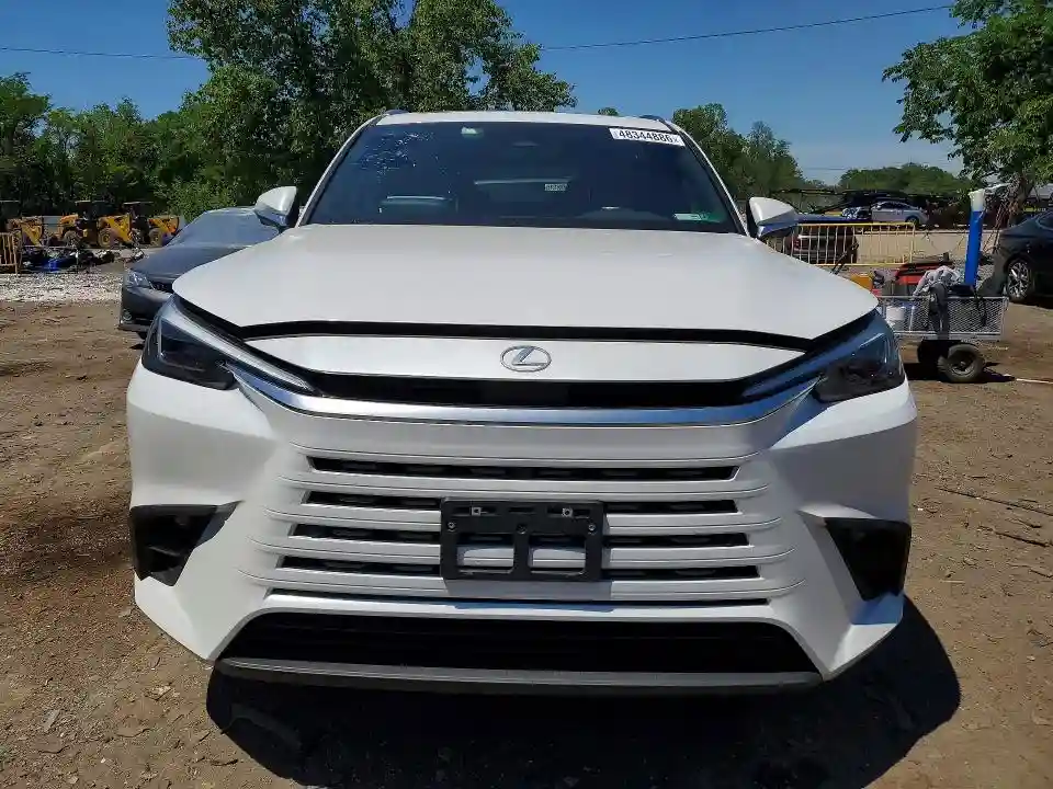 5TDAAAB65SS028899 2025 LEXUS-4