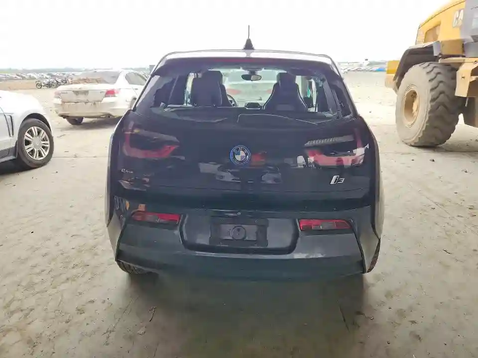 WBY1Z6C35H7A39688 2017 BMW I SERIES-5