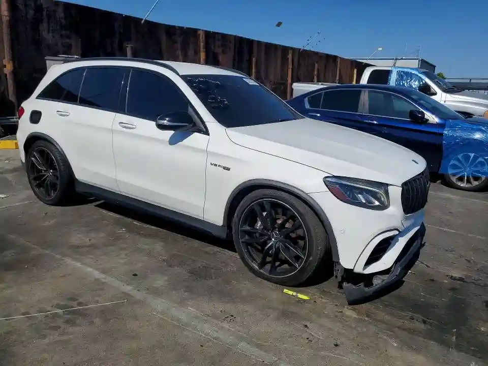 WDC0G8JB9JF458588 2018 MERCEDES-BENZ GLC-CLASS-3