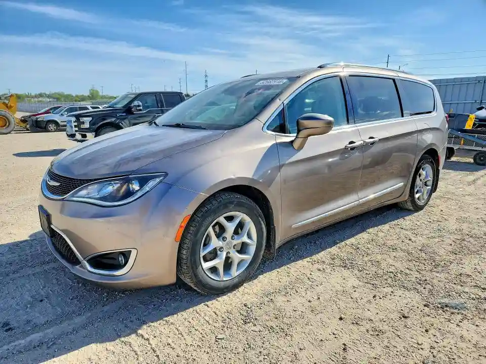 2C4RC1BG8JR167325 2018 CHRYSLER PACIFICA-0