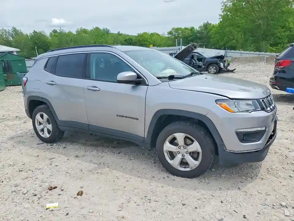3C4NJDBB0LT160699 2020 JEEP COMPASS-3