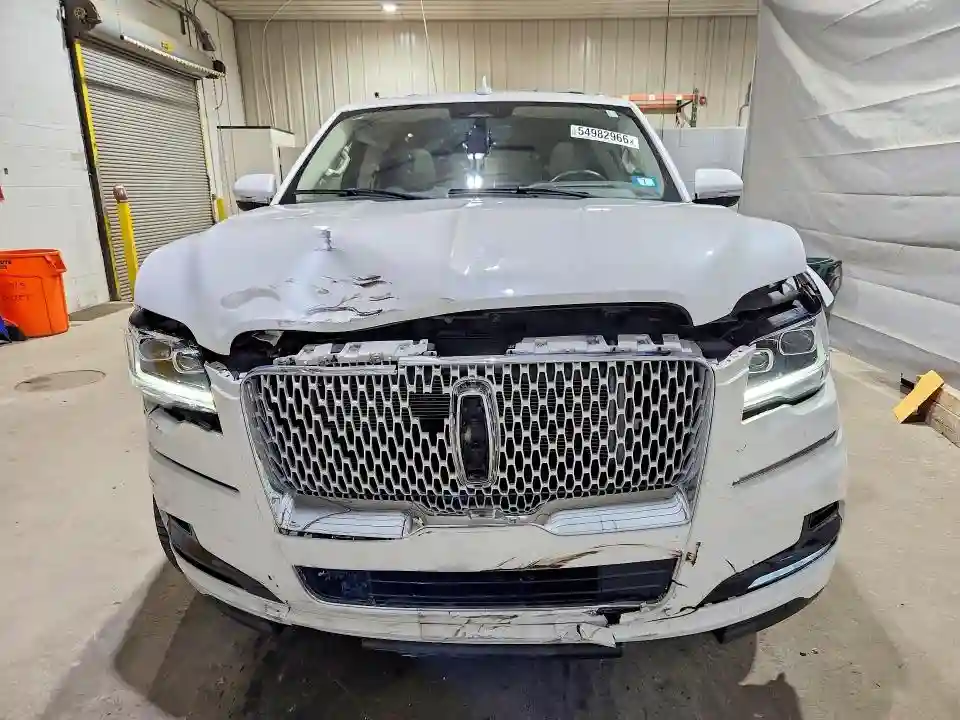 5LMJJ2LG6PEL04123 2023 LINCOLN NAVIGATOR-4