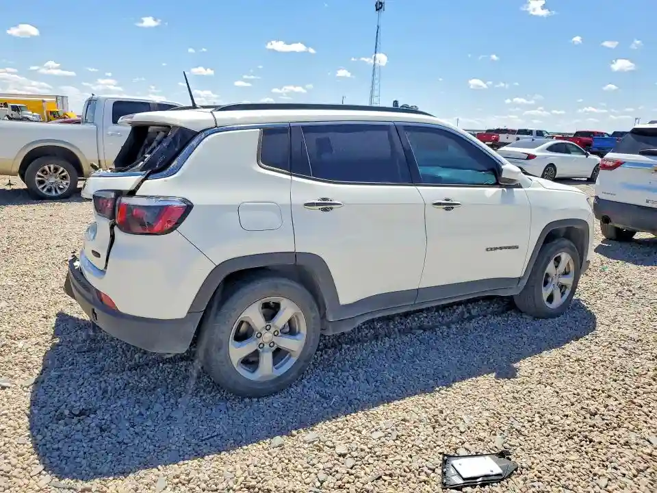 3C4NJDBB9JT239513 2018 JEEP COMPASS-2