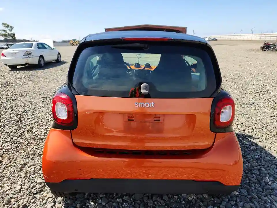 WMEFJ5DA7GK051762 2016 SMART FORTWO-5
