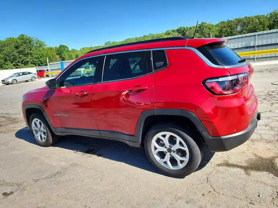 3C4NJDBN2ST557999 2025 JEEP COMPASS-1