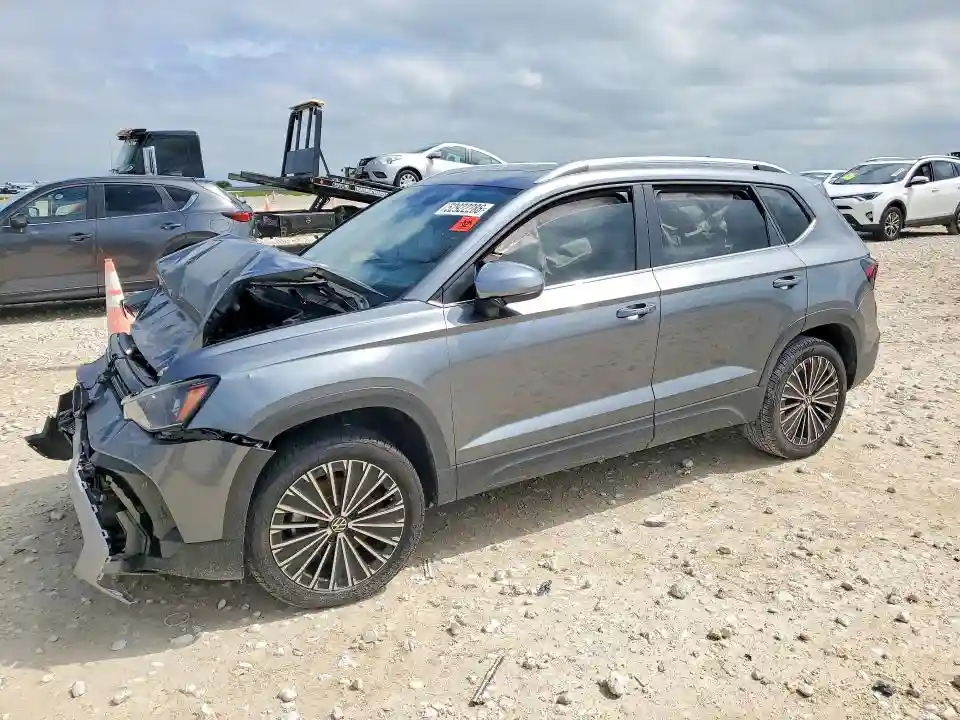 3VVEC7B29SM007258 2025 VOLKSWAGEN TAOS SE-0