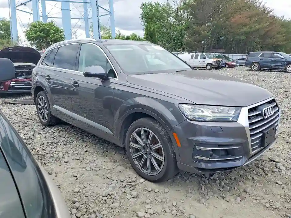 WA1LAAF73JD045538 2018 AUDI Q7-3
