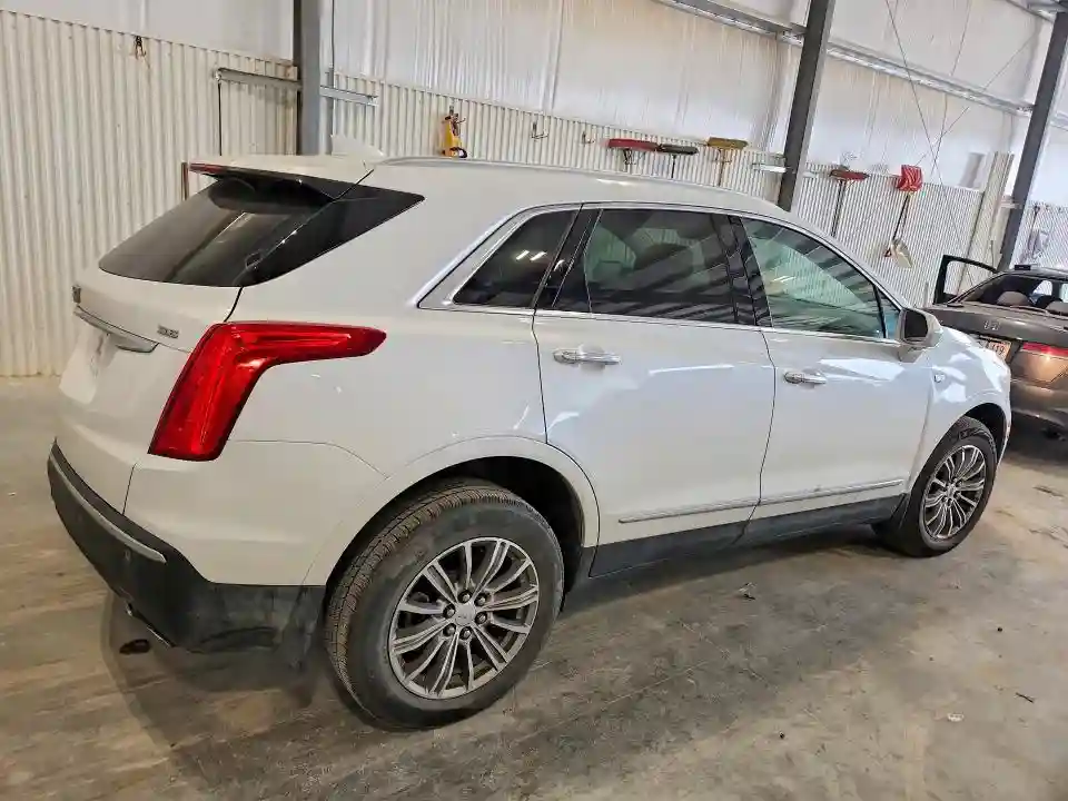 1GYKNBRS7HZ131583 2017 CADILLAC XT5-2